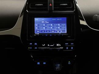 2021 Toyota Prius - Thumbnail