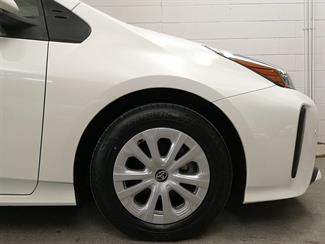 2021 Toyota Prius - Thumbnail
