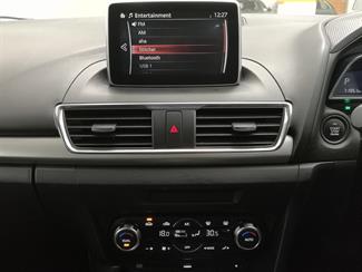 2016 Mazda Axela - Thumbnail