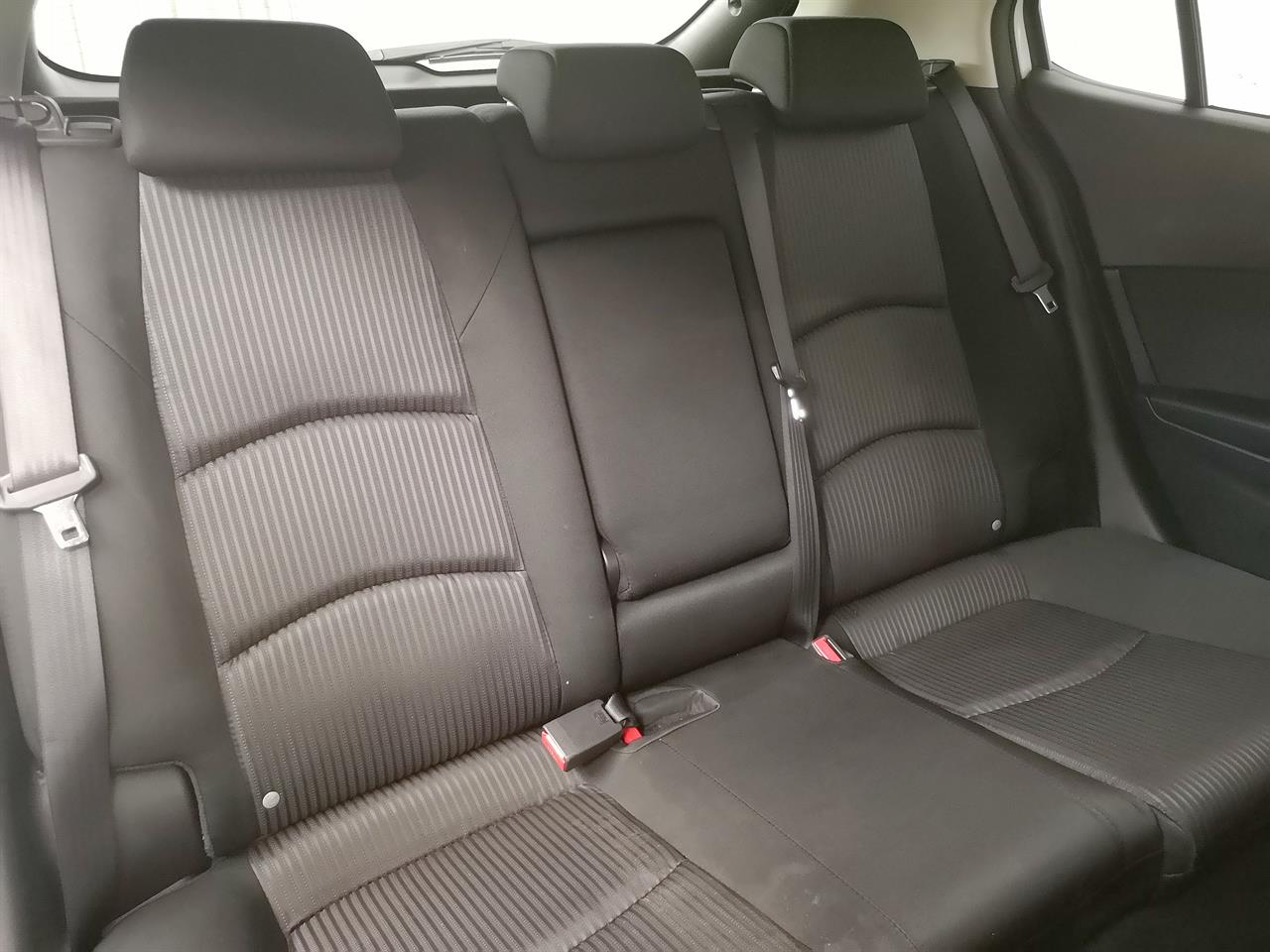 2016 Mazda Axela
