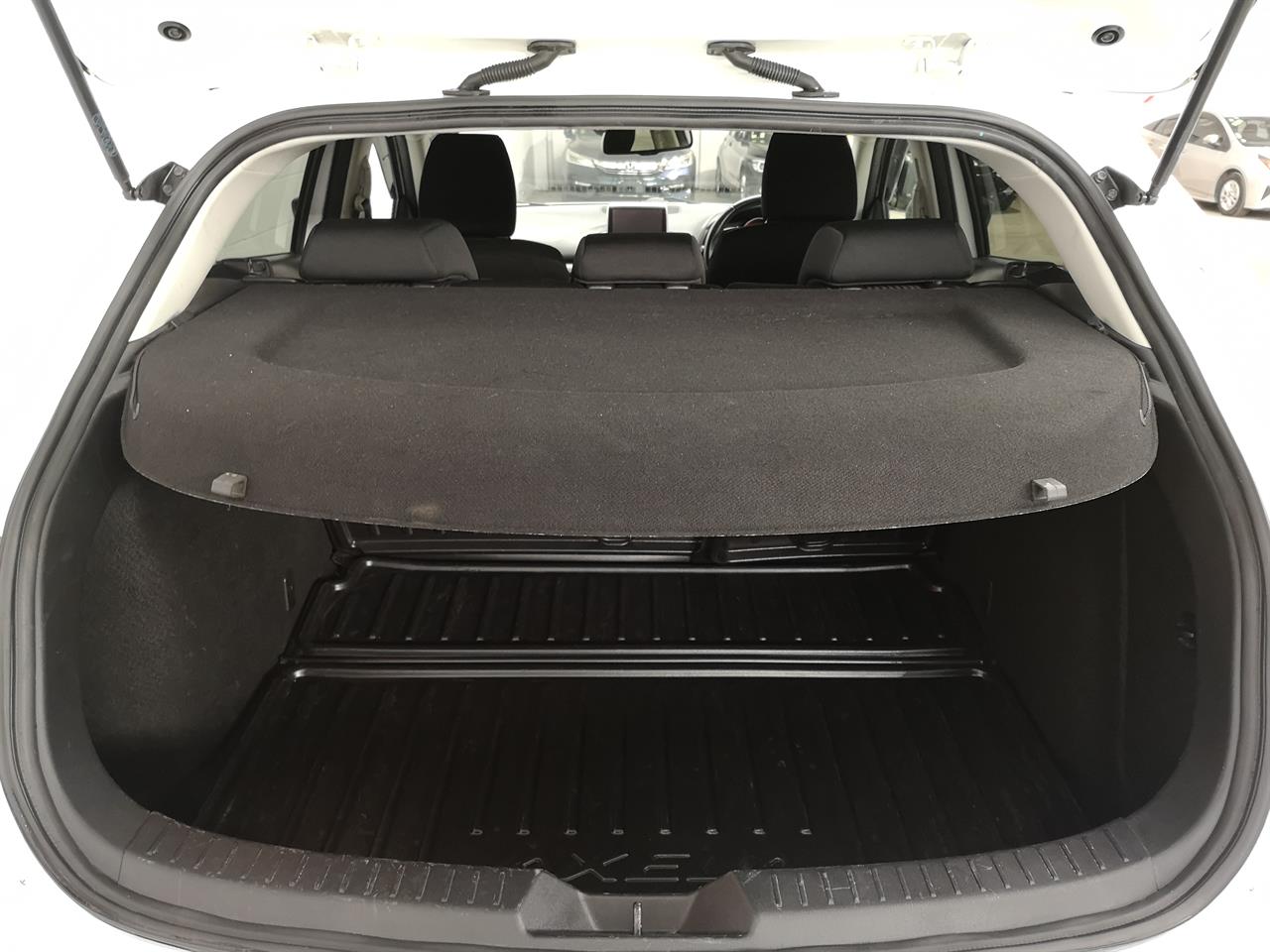 2016 Mazda Axela