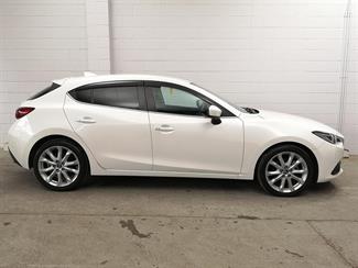 2016 Mazda Axela - Thumbnail
