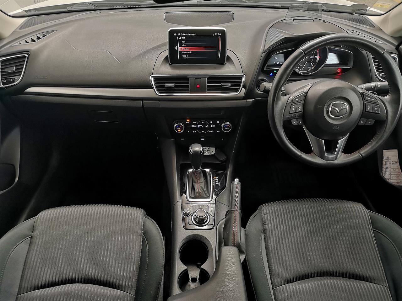 2016 Mazda Axela