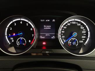 2014 Volkswagen Golf R - Thumbnail