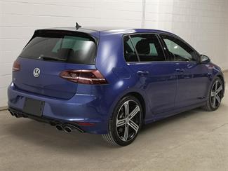 2014 Volkswagen Golf R - Thumbnail