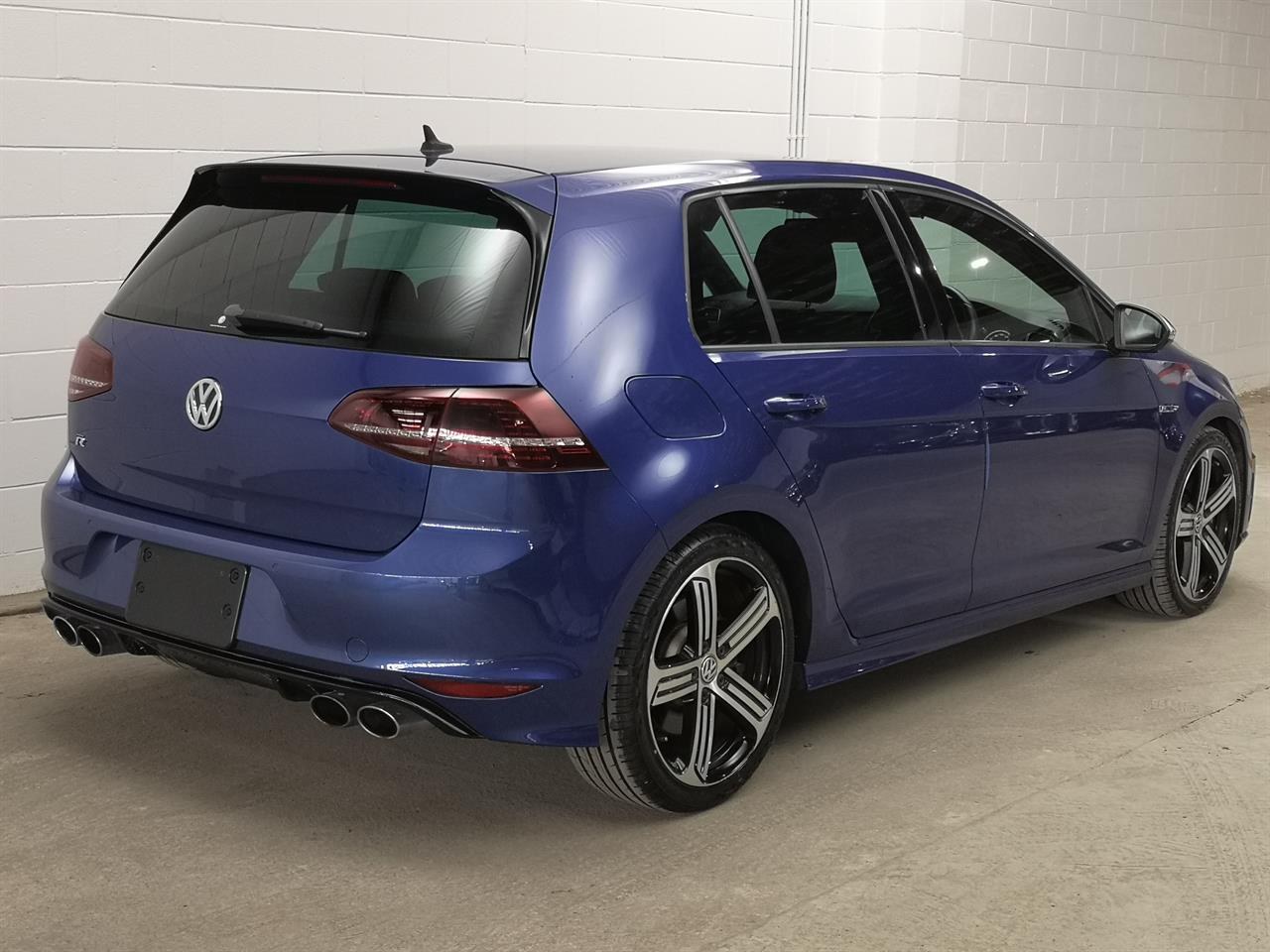 2014 Volkswagen Golf R