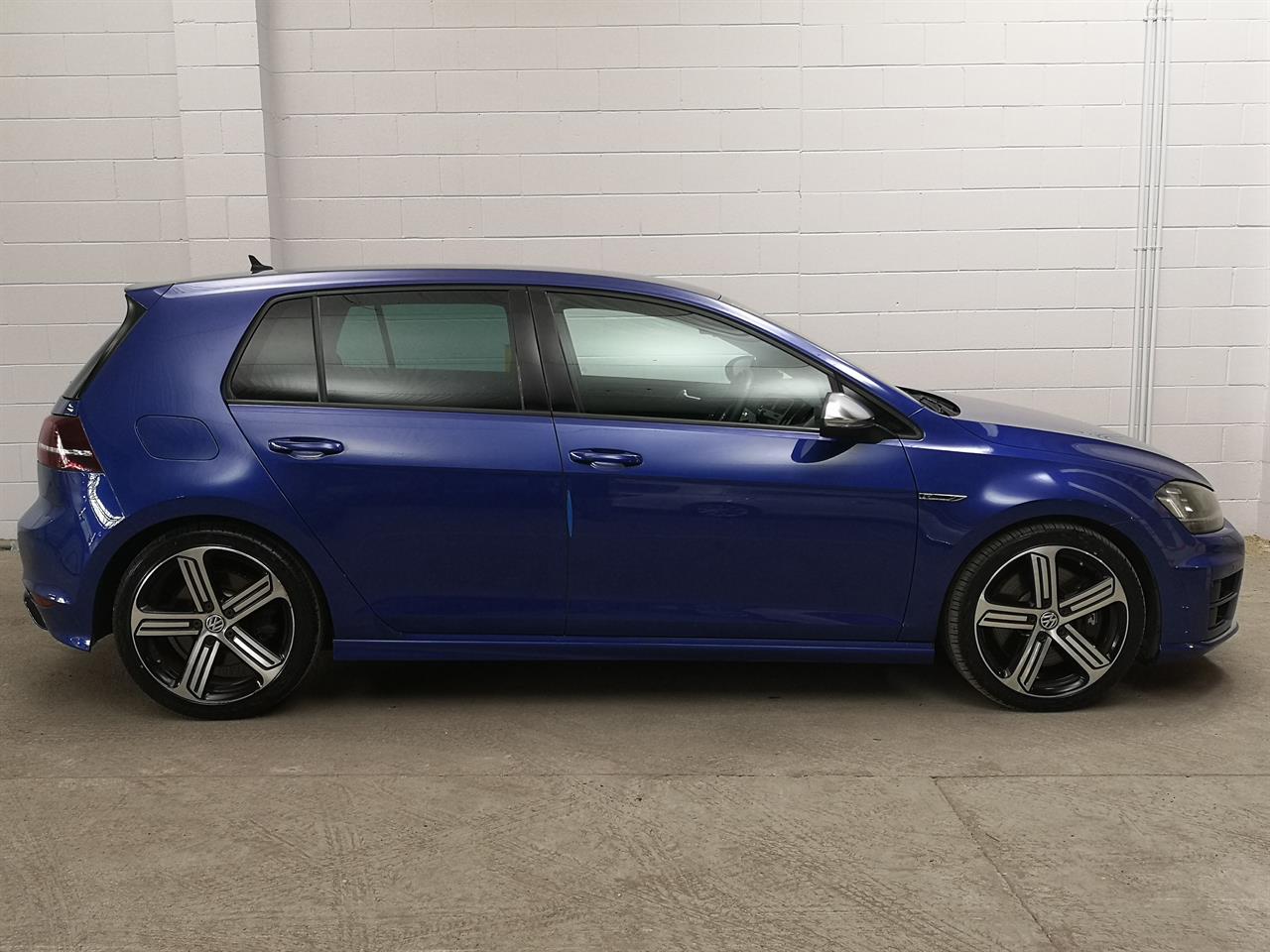2014 Volkswagen Golf R