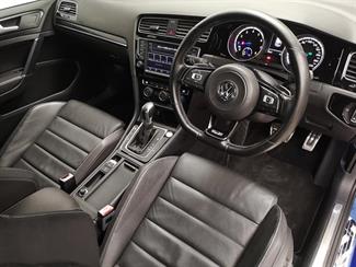 2014 Volkswagen Golf R - Thumbnail