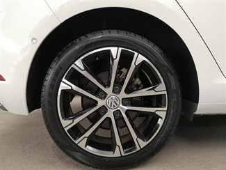 2020 Volkswagen Golf - Thumbnail