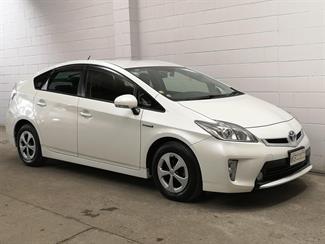 2013 Toyota Prius - Thumbnail
