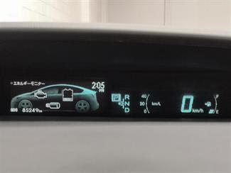 2013 Toyota Prius - Thumbnail