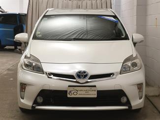 2013 Toyota Prius - Thumbnail