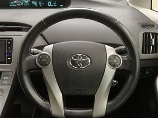 2013 Toyota Prius - Thumbnail