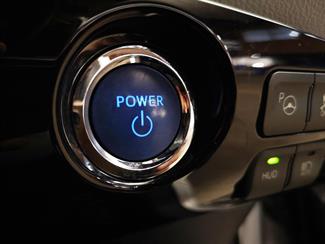 2017 Toyota Prius - Thumbnail