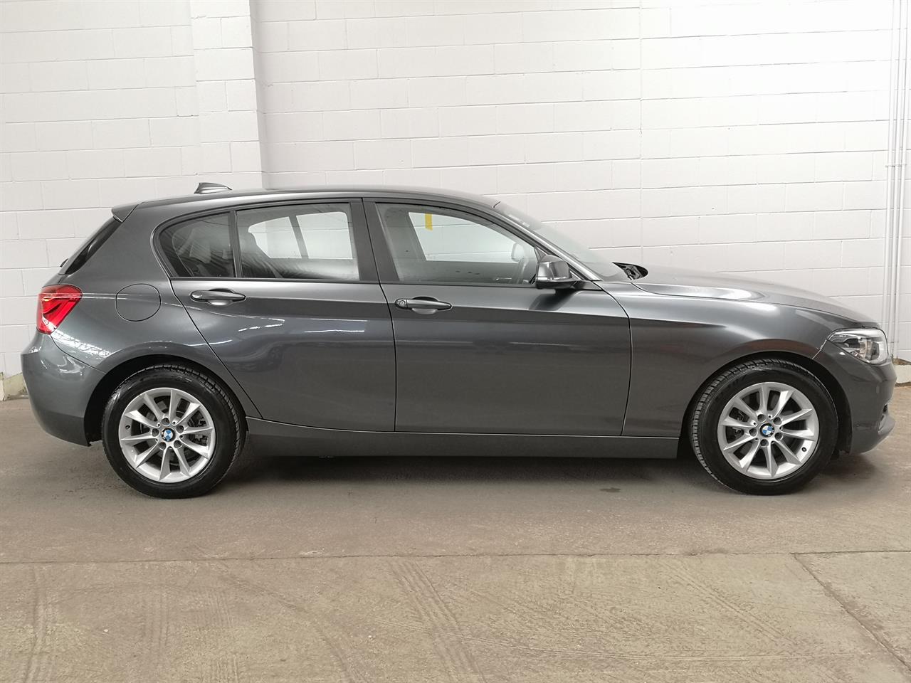2015 BMW 118I
