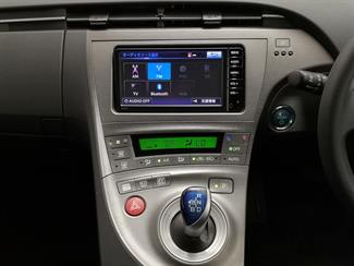 2014 Toyota Prius - Thumbnail