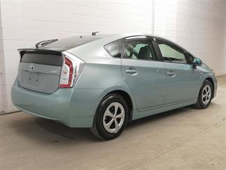 2013 Toyota Prius - Thumbnail