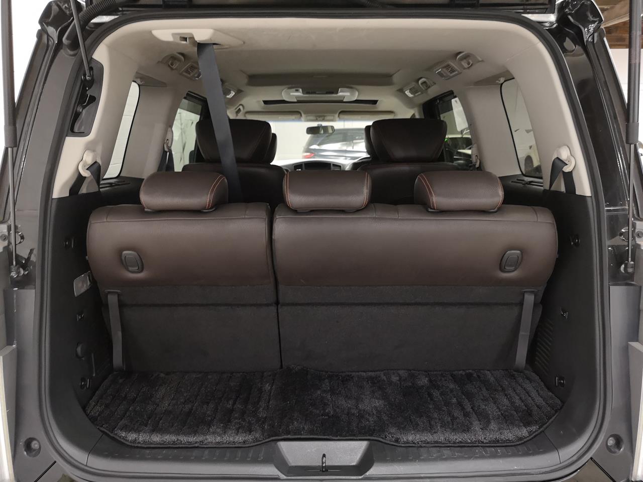 2012 Nissan Elgrand