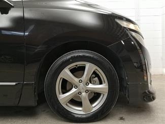 2012 Nissan Elgrand - Thumbnail