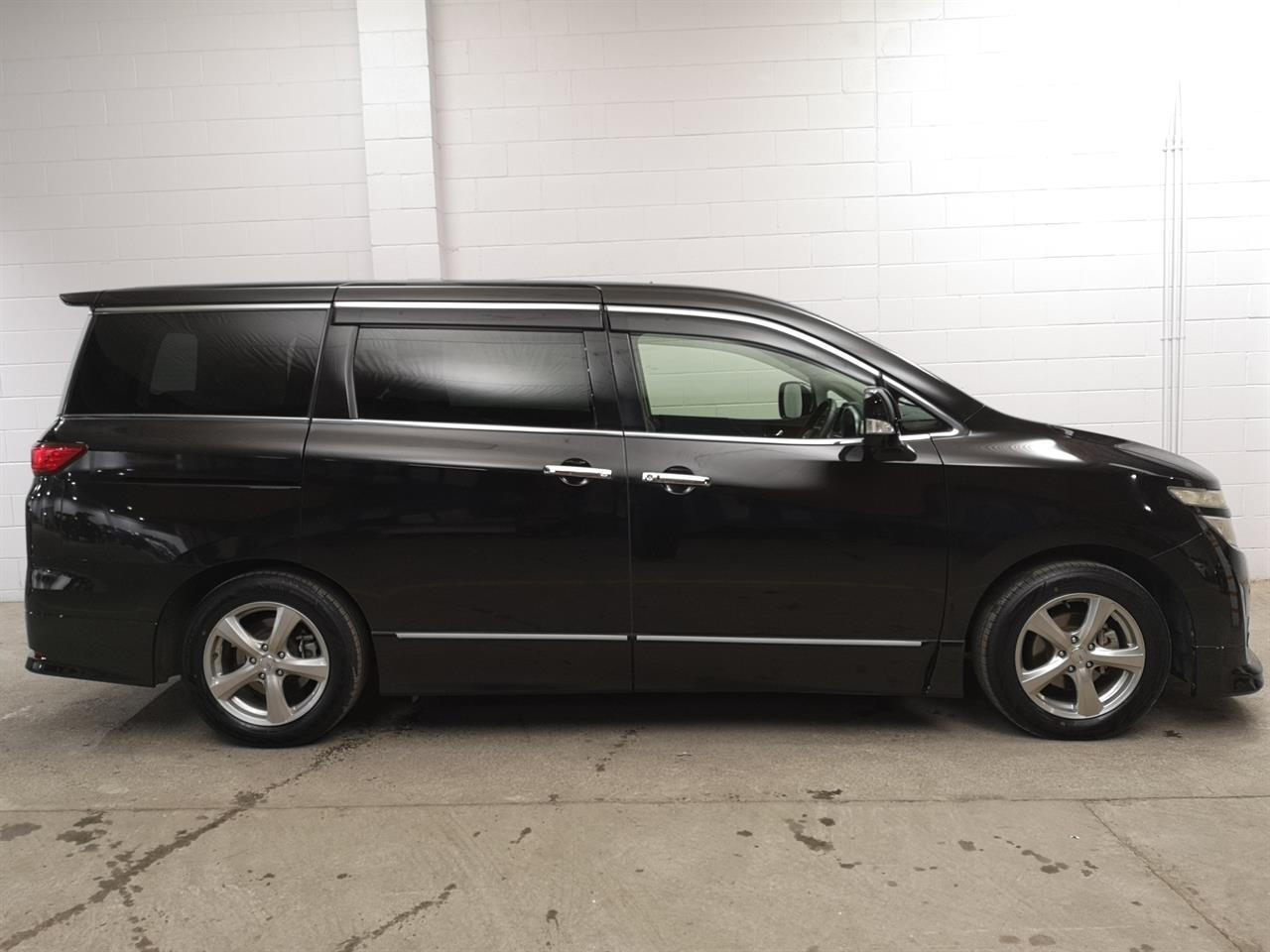 2012 Nissan Elgrand