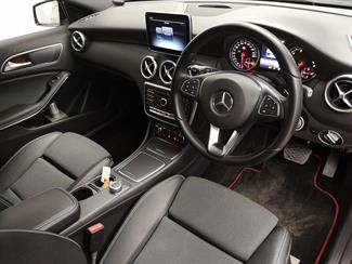 2016 Mercedes-Benz A 180 - Thumbnail