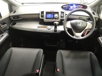 2013 Honda Freed - Thumbnail
