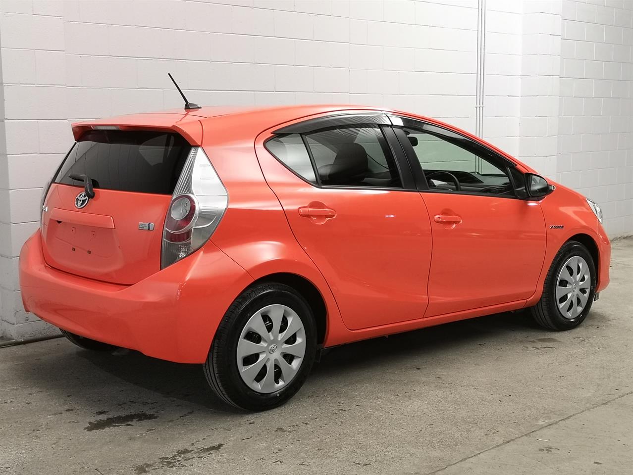 2013 Toyota Aqua