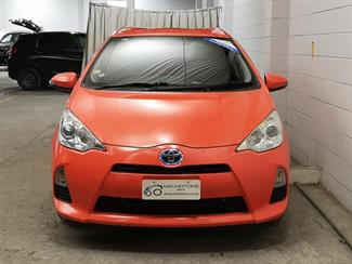 2013 Toyota Aqua - Thumbnail
