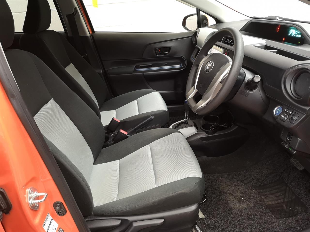 2013 Toyota Aqua