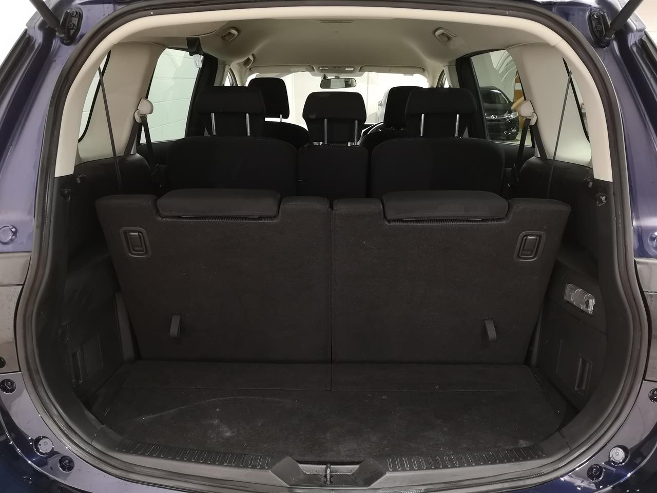 2012 Mazda Premacy