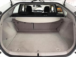 2014 Toyota Prius - Thumbnail