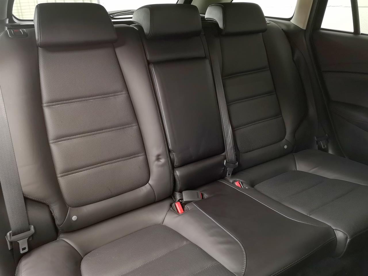 2013 Mazda atenza