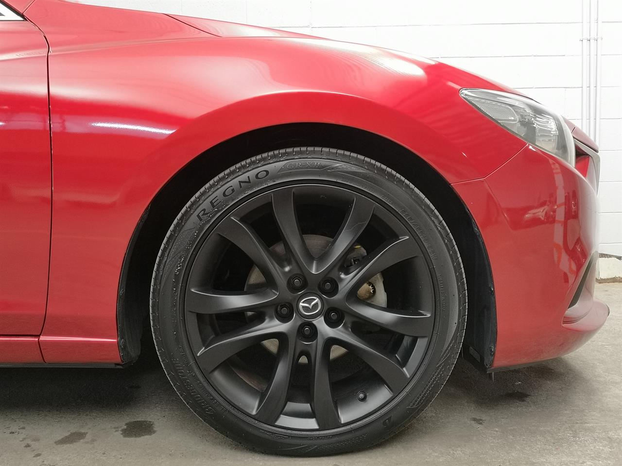 2013 Mazda atenza
