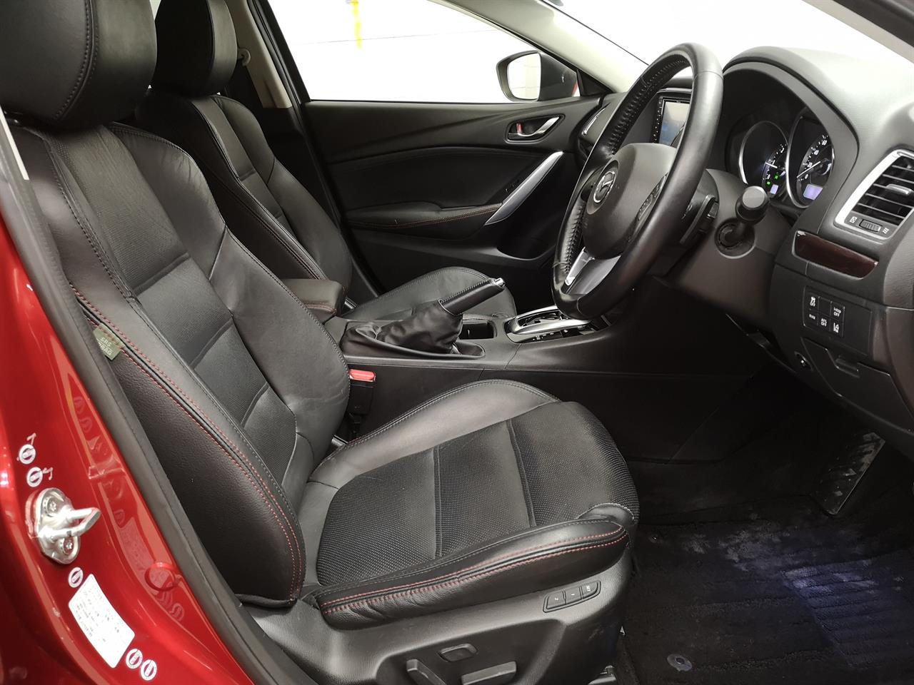 2013 Mazda atenza