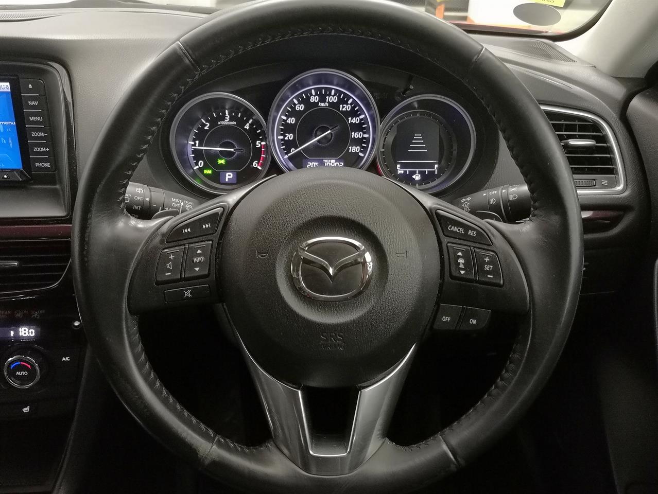 2013 Mazda atenza