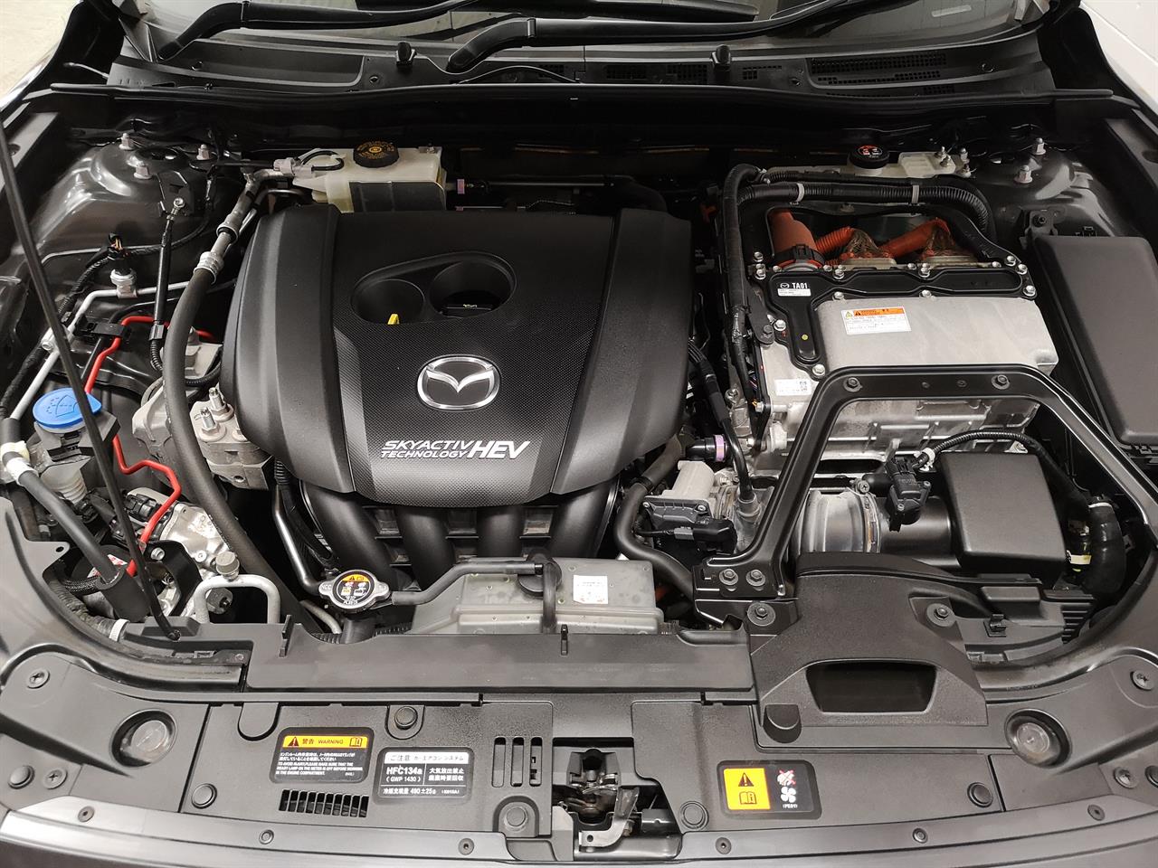 2016 Mazda Axela