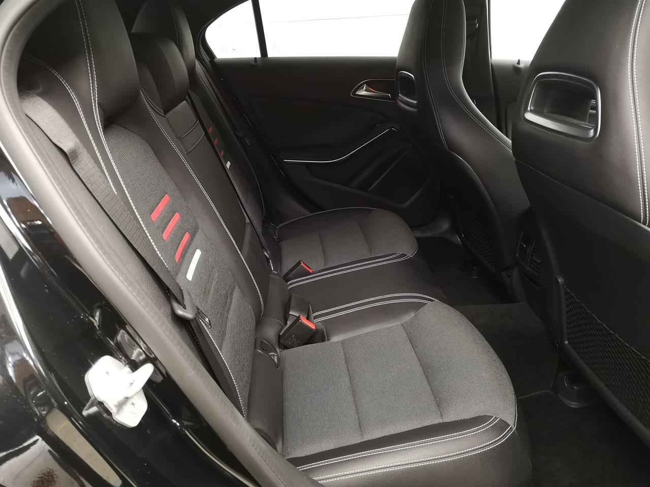 2017 Mercedes-Benz A 180