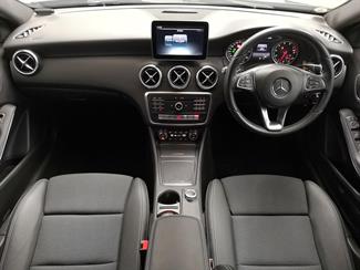 2017 Mercedes-Benz A 180 - Thumbnail