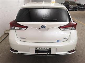 2017 Toyota Auris - Thumbnail