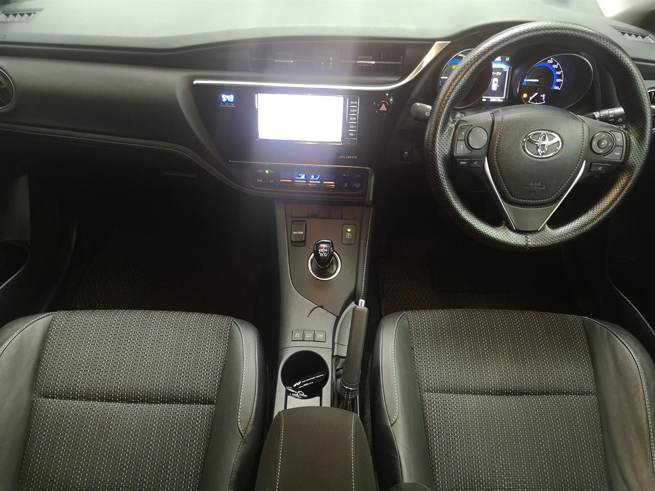 2017 Toyota Auris