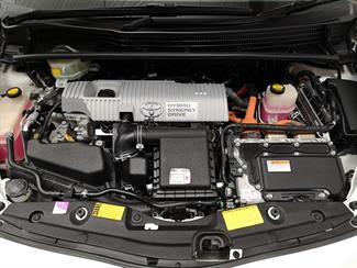 2013 Toyota Prius - Thumbnail