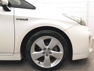 2013 Toyota Prius - Thumbnail