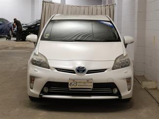 2013 Toyota Prius - Thumbnail