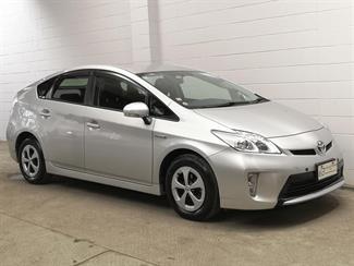 2013 Toyota Prius - Thumbnail