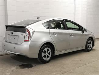 2013 Toyota Prius - Thumbnail