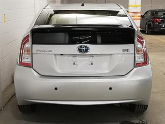 2013 Toyota Prius - Thumbnail