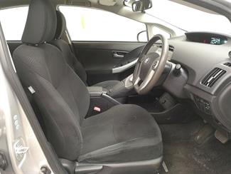 2013 Toyota Prius - Thumbnail