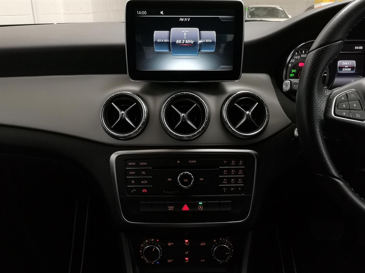 2016 Mercedes-Benz CLA 180