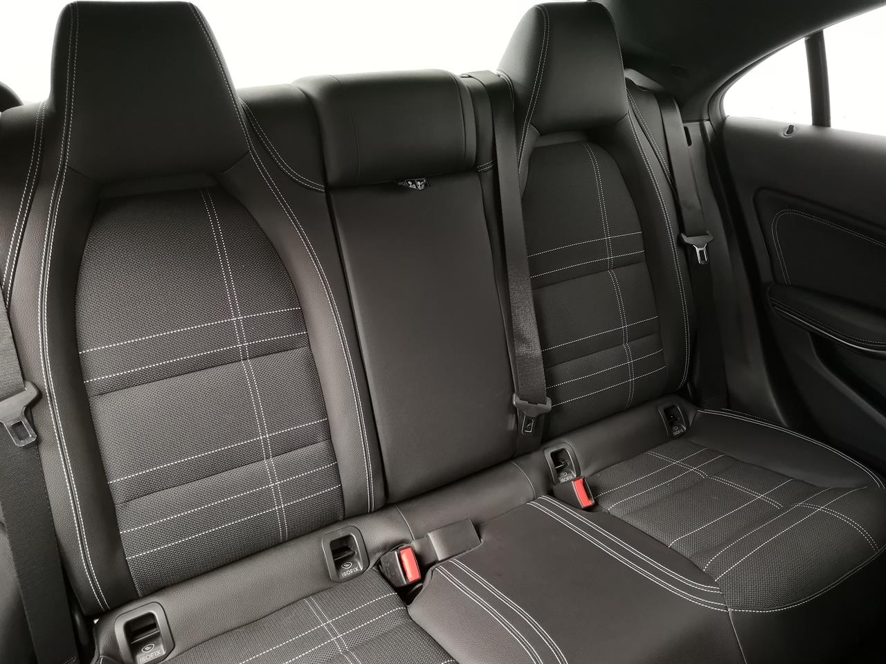 2016 Mercedes-Benz CLA 180