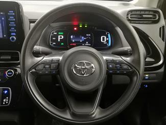 2022 Toyota Aqua - Thumbnail